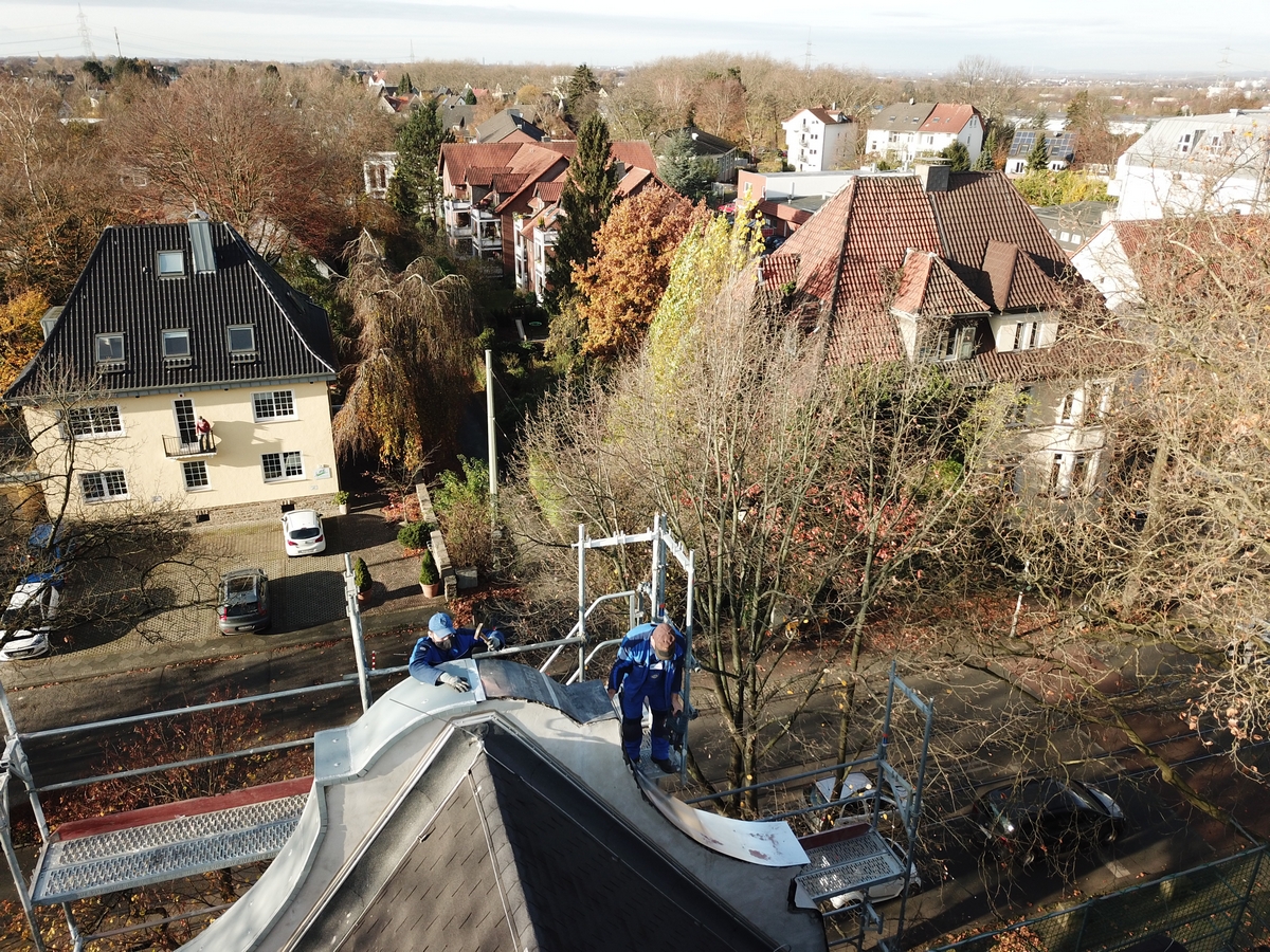 ​Klempnerarbeiten am Dach Bochum