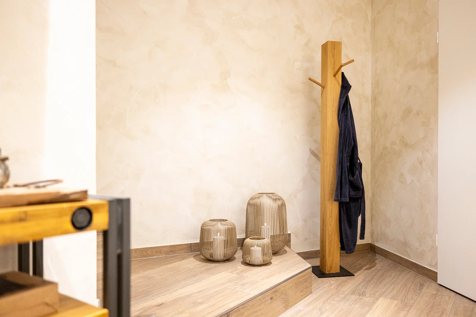 Wellnessbereich mit Sauna, Wellnessdusche und Whirlpool in Niedersprockhövel