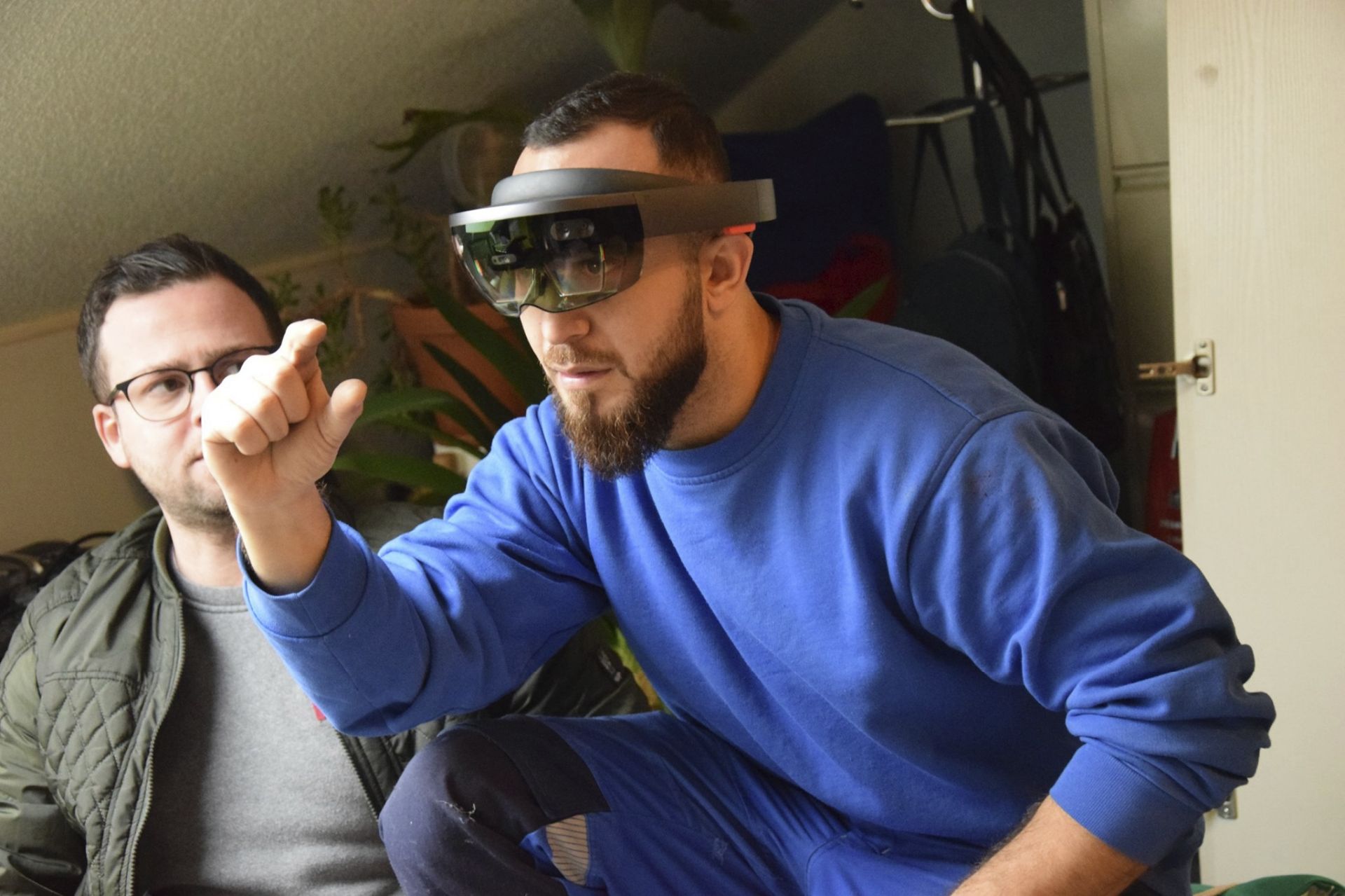 Hasenkamp testet als erstes Handwerksunternehmen in Deutschland eine innovative Augmented-Reality-Brille für das Handwerk