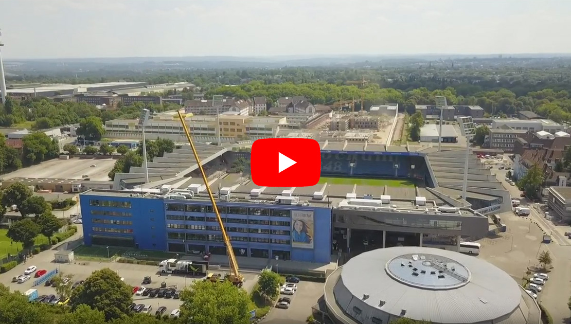 Anlieferung und Montage einer Kälteanlage an der Geschäftsstelle des VfL Bochum 1848  